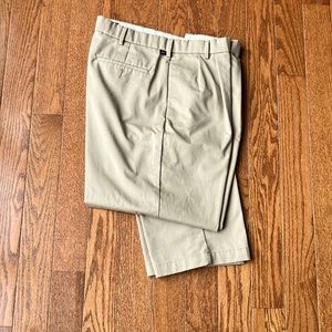 Dockers dress pants 34w/30L kaki